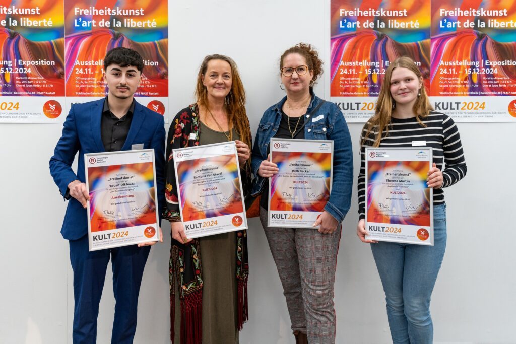 Preisträger von links nach rechts: Dlkhwaz Yousif, Ramona van Stavel, Ruth Becker, Theresa Martin (Bildquelle: Yaël Kolb)