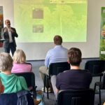 Aufnahme vom RE²combine-Workshop zu Innovationspotenzialen der Holz- und Papierwirtschaft am 08.07.2025: Vortrag Lukas Walter DHBW